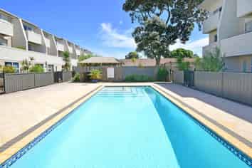 20/3 Riverside Road, Orewa