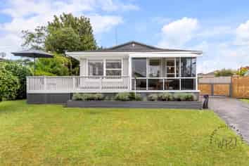 14 Lakeside Drive, Pahurehure