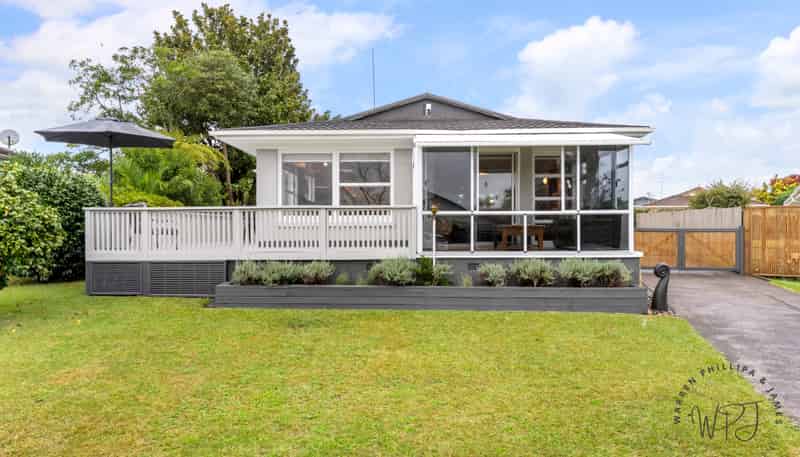 14 Lakeside Drive, Pahurehure