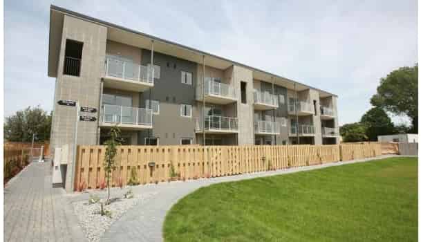 B12/101 Caledonian Road, Saint Albans