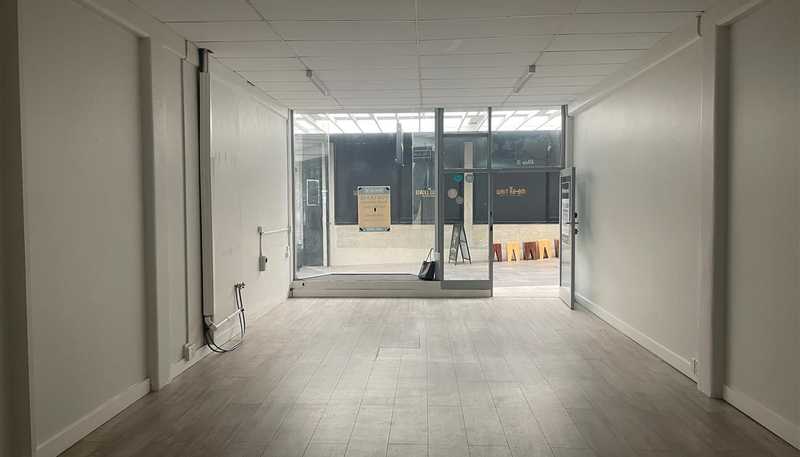  Shop 3, 56 - 60 Hurstmere Road, Takapuna