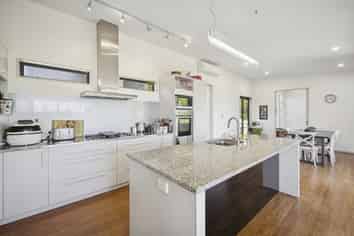 173 Bing Lucas Drive, Tawa