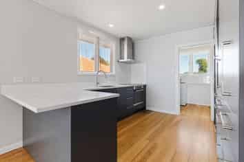 205 Ranolf Street, Glenholme