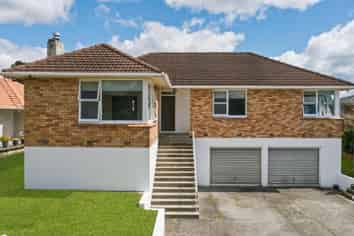 205 Ranolf Street, Glenholme