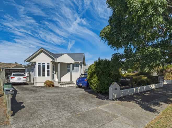 Professional office, ideal for owner occupiers