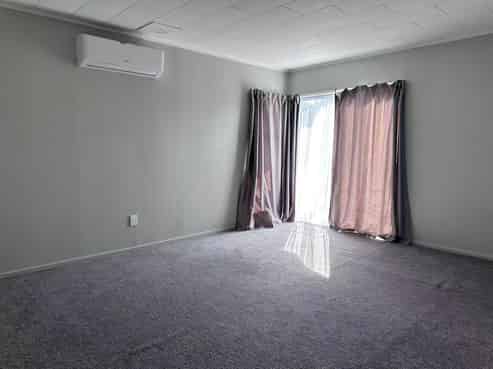 13 Spinella Drive, Bayview