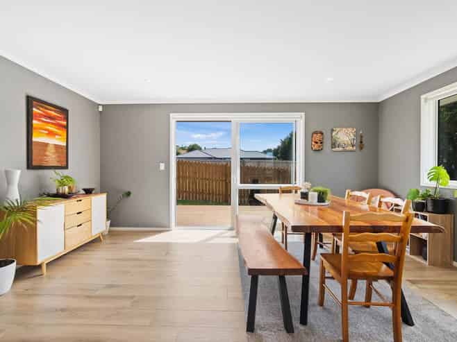 40 Pebble Beach Boulevard, Kamo