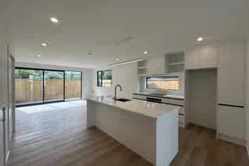 53b Porutu Street, Fairfield