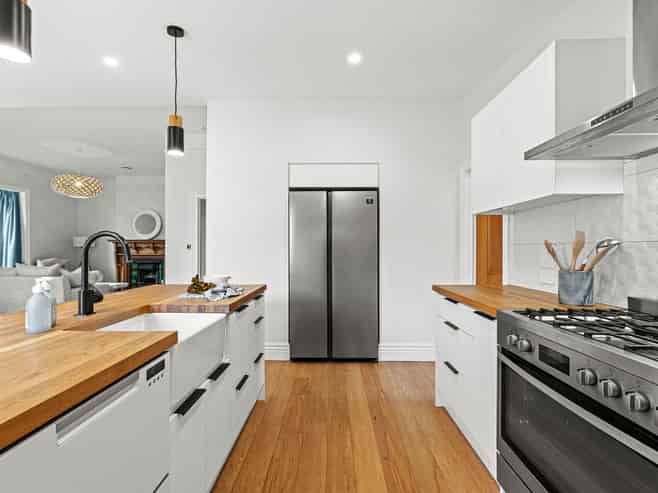 156 Canon Street, Edgeware