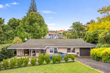 13 Hartles Place, Mellons Bay