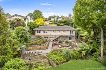 13 Hartles Place, Mellons Bay