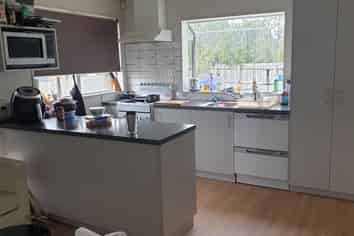 90 Commissariat Road, Mount Wellington