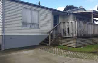 90 Commissariat Road, Mount Wellington