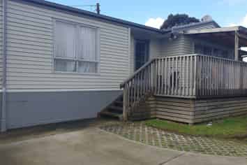 90 Commissariat Road, Mount Wellington