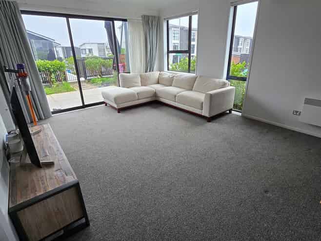 28 Hobsonville Point Road, Hobsonville