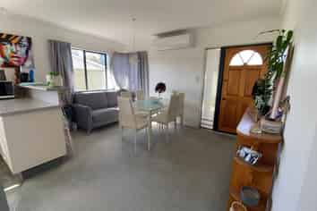 5/725 Cameron Road, Avenues