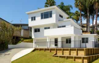 192 Welcome Bay Road, Welcome Bay