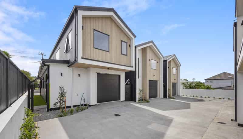 55 B,C,E Tawa Road, One Tree Hill