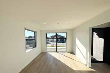 11 Robson Drive, Lincoln