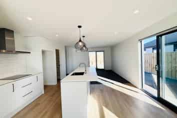 11 Robson Drive, Lincoln