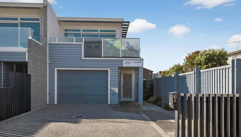 6A Nelson Street, Petone