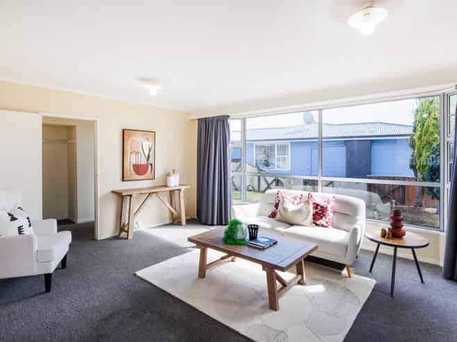 152 Milson Line, Milson