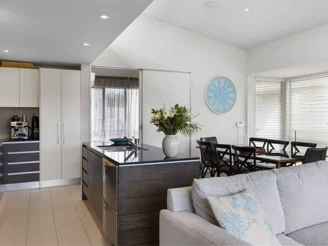 12/14 Norman Smith Street, Nukuhau