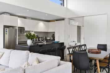 12/14 Norman Smith Street, Nukuhau