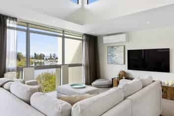 12/14 Norman Smith Street, Nukuhau