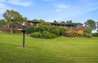 37 Lloyd Road, Riverhead