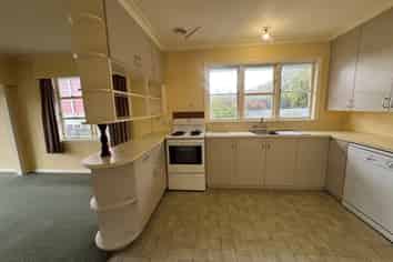 12 Wincanton Place, Awapuni