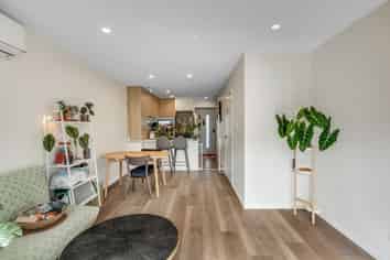 16 Selo Street, Glen Eden