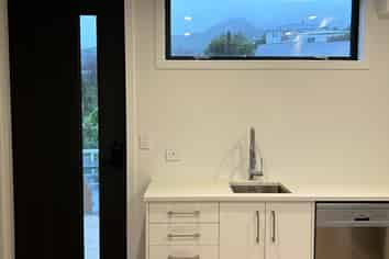 8/430 Karori Rd, Karori