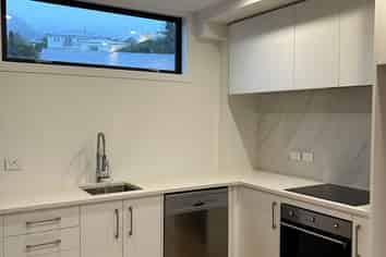 8/430 Karori Rd, Karori