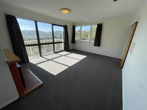 41 Versailles Street, Karori