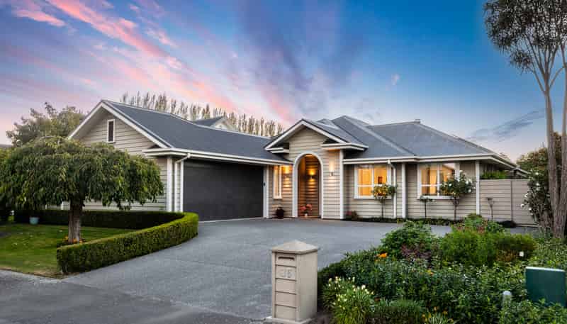 35 Brookfield Drive, Northwood