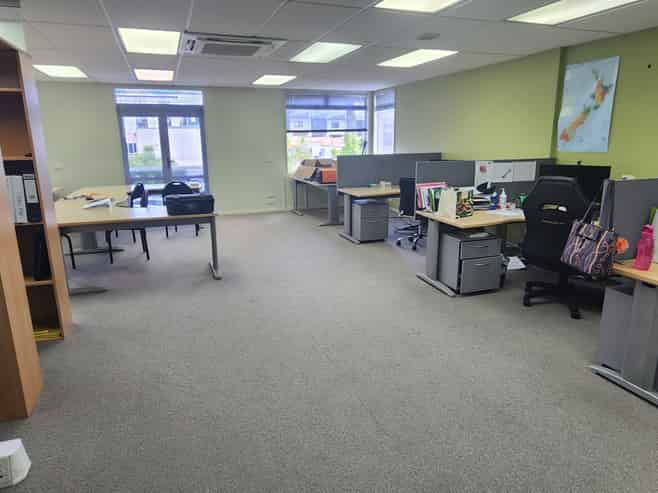 114sqm First floor office