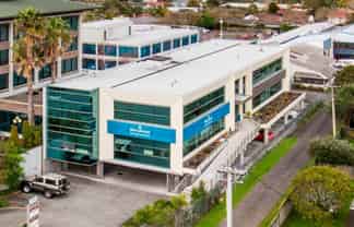 EXCELLENT TAKAPUNA MEDICAL OPPORTUNITY
