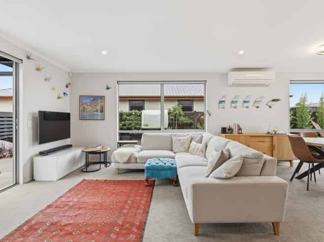 6 Lancaster Lane, Waldronville