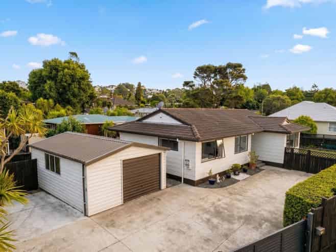 121 Godley Road, Green Bay