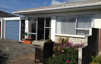 2/29 Pine Road, Orewa