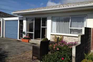 2/29 Pine Road, Orewa