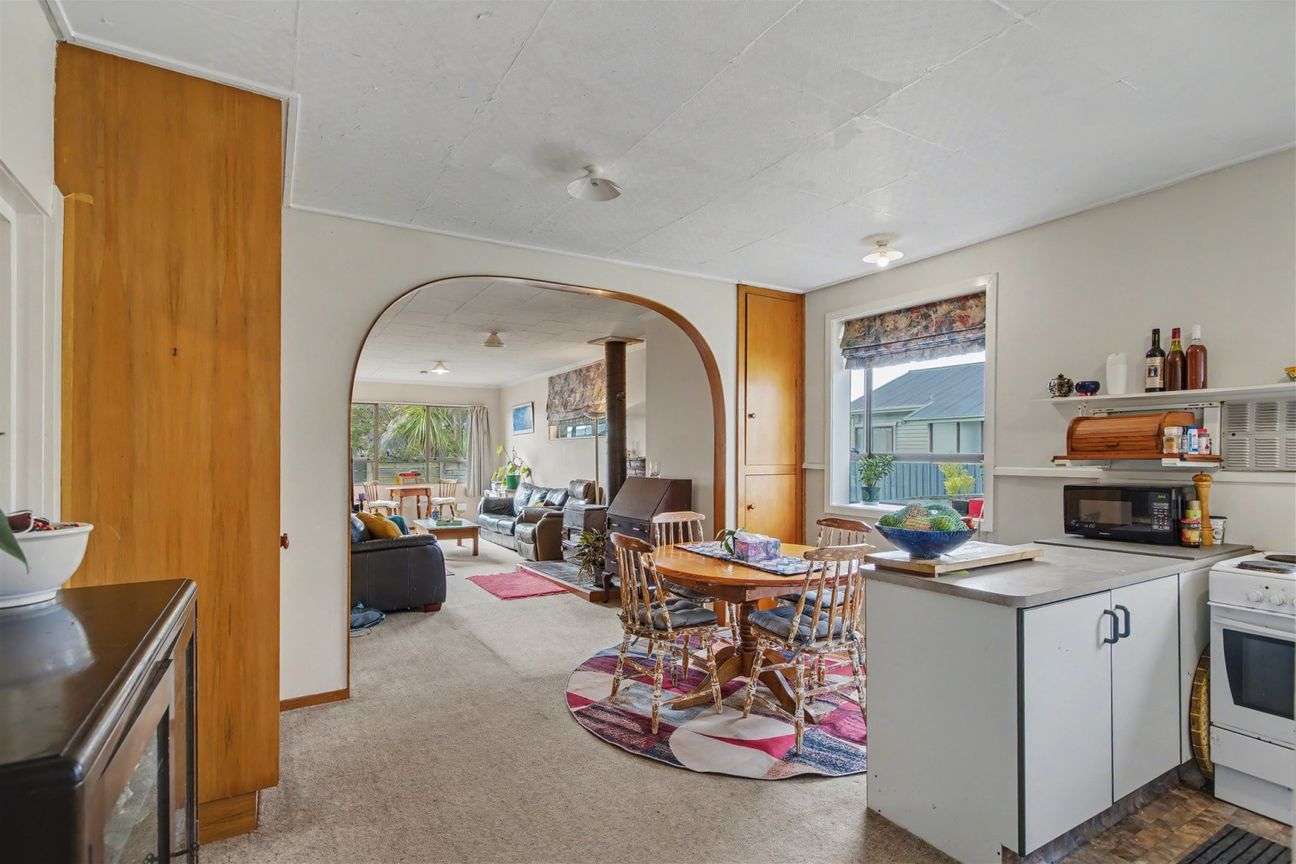 Character home in a convenient location - Ansicht 6