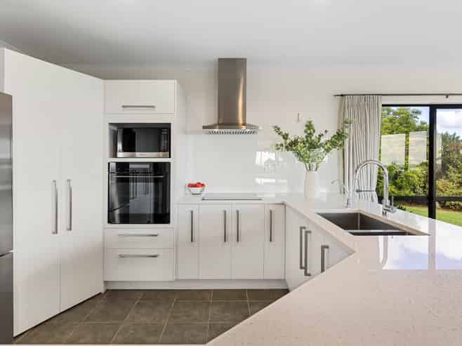 337 Macwhinney Drive, Drury