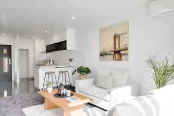 2/34 Blackburn Street, Frankton