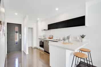 2/34 Blackburn Street, Frankton