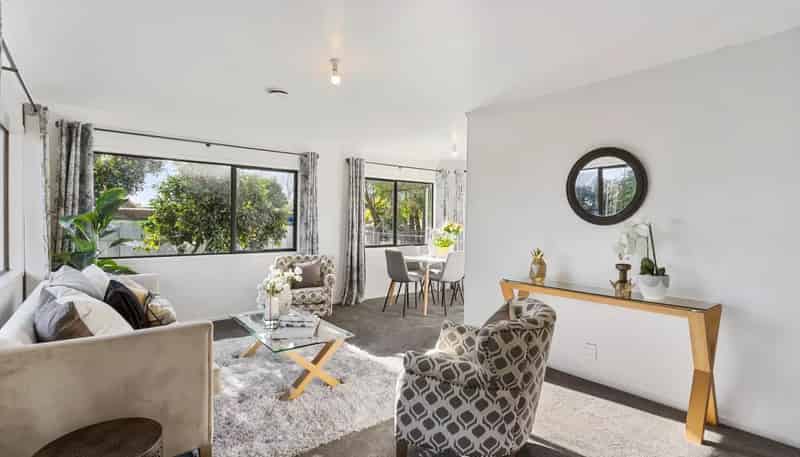 2/128A Bruce McLaren Road, Henderson