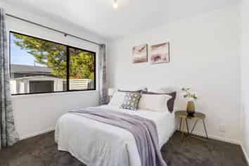 2/128A Bruce McLaren Road, Henderson