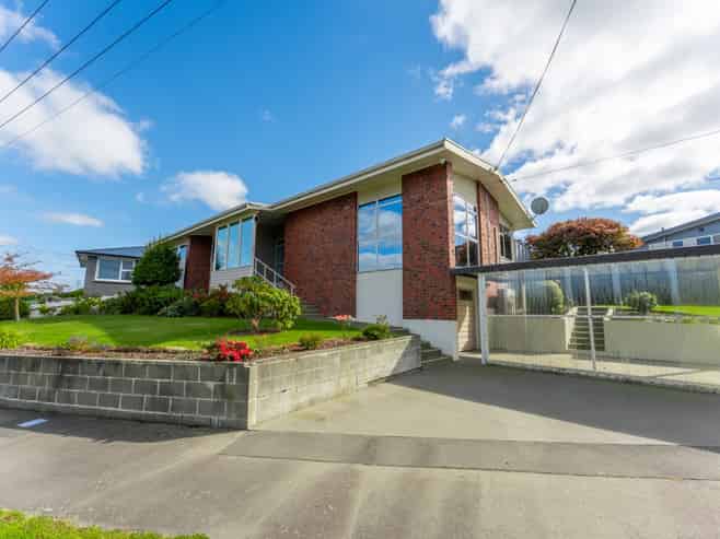 1 Balmoral Street, Marchwiel