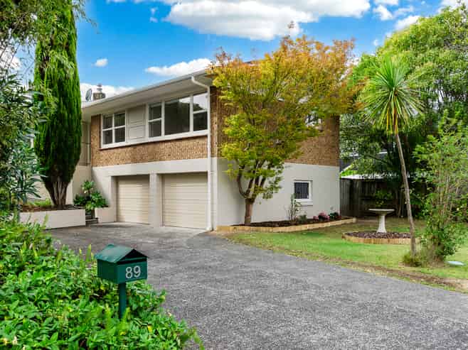 89 Aeroview Drive, Beach Haven